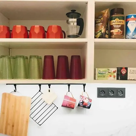 Apartamento Colourful Modern Flat / Balcony / Charles Bridge
