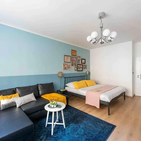 Colourful Modern Flat / Balcony / Charles Bridge Apartment Prague